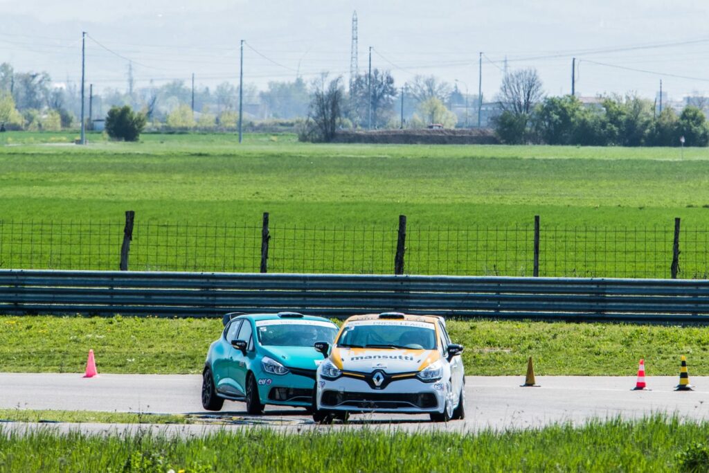 Renault Clio Up Press League. Nell'Autodromo di Modena le selezioni