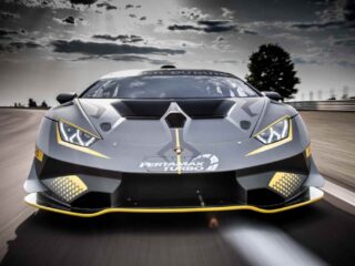 Lamborghini Huracan Super Trofeo Evo_vista anteriore dinamica. Una immagine della galleria fotografica di Motorsport Republic+