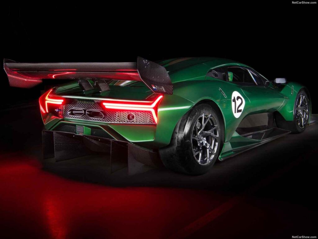 Foto statica della nuova Brabham BT62