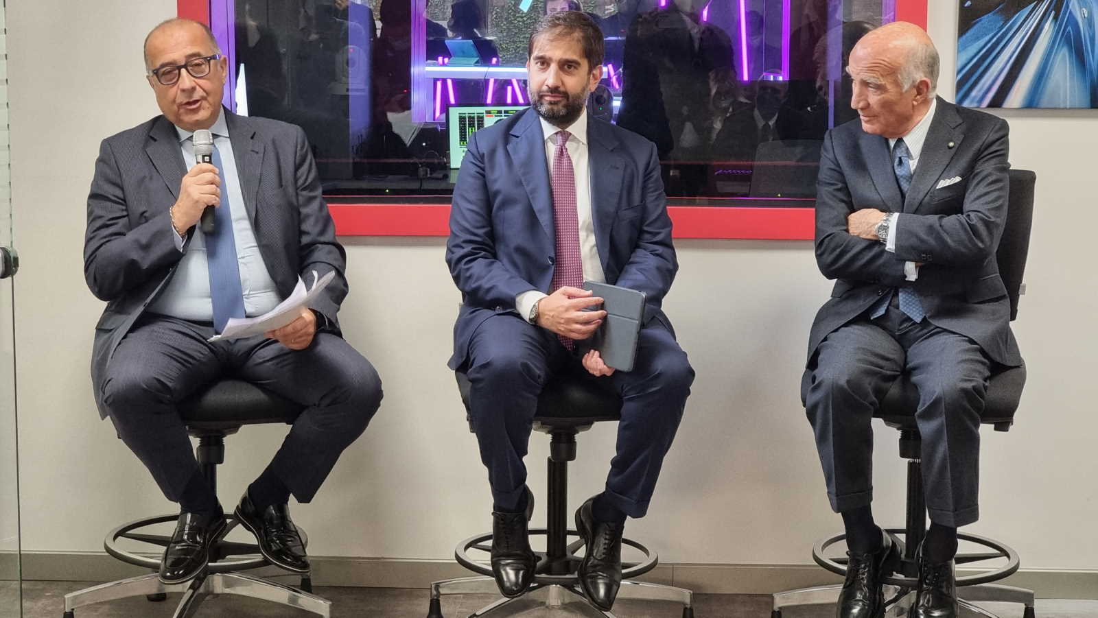 In questa immagine Bonora direttore di ACI Radio, , La Russa direttore editoriale  e Sticchi Damiani presidente dell'ACI